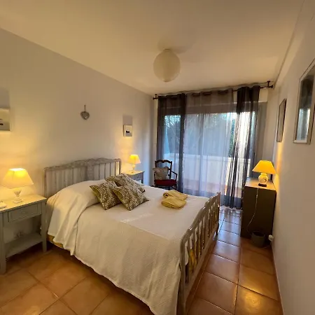 Apartment Les Collines D'estanove, Charming, Bright, Calm Place With Pool Montpellier