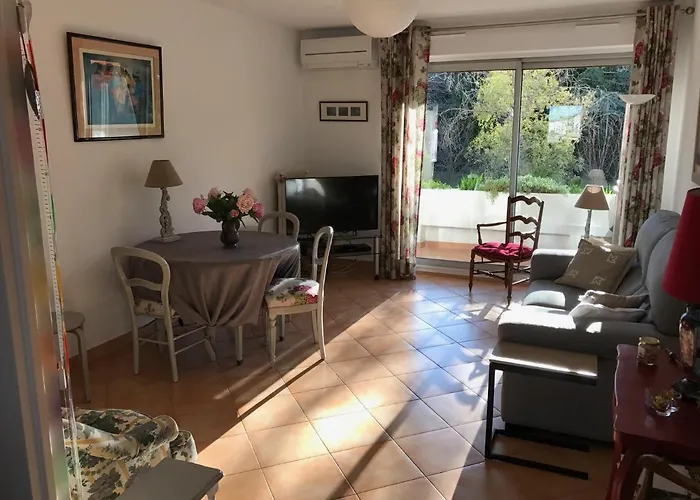 Les Collines D'estanove, Charming, Bright, Calm Place With Pool * Montpellier